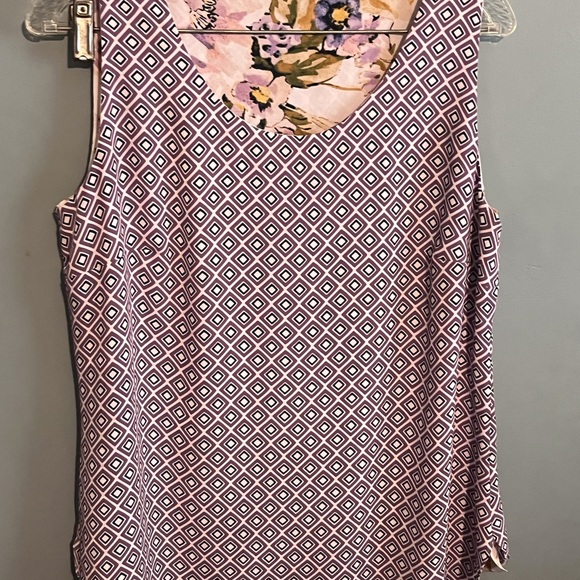 SELLING WOMEN TOP SIZE SMALL FLORAL COLOR UNBRANDED REVERSIBLE BLOUSE USED - Picture 7 of 11